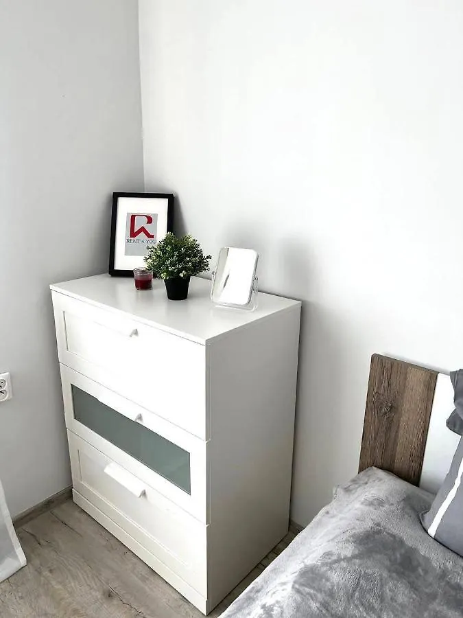 Apartment Solidarnosci, Metro, Wi-Fi, Tv, Youtube - By Hik Apartments Warsaw