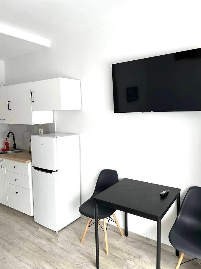 Apartment Solidarnosci, Metro, Wi-Fi, Tv, Youtube - By Hik Apartments Warsaw